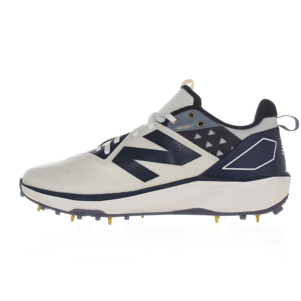 New Balance FuelCell 10V6 Spike Cricket Shoes